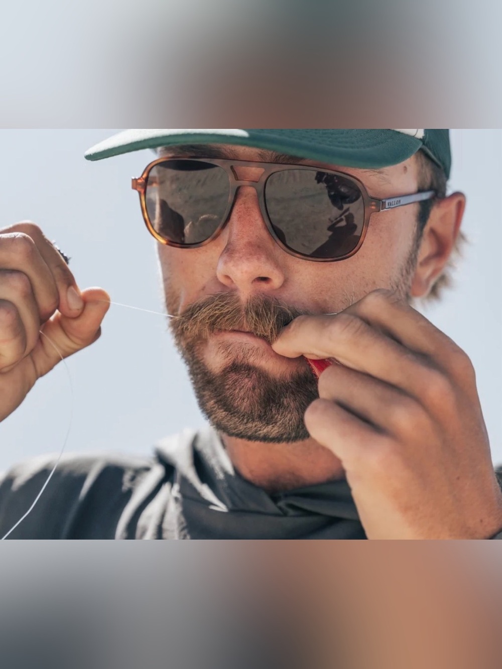 VALLON Howlin’ Tortoiseshell Aviator Sunglasses - Picture 9 of 9